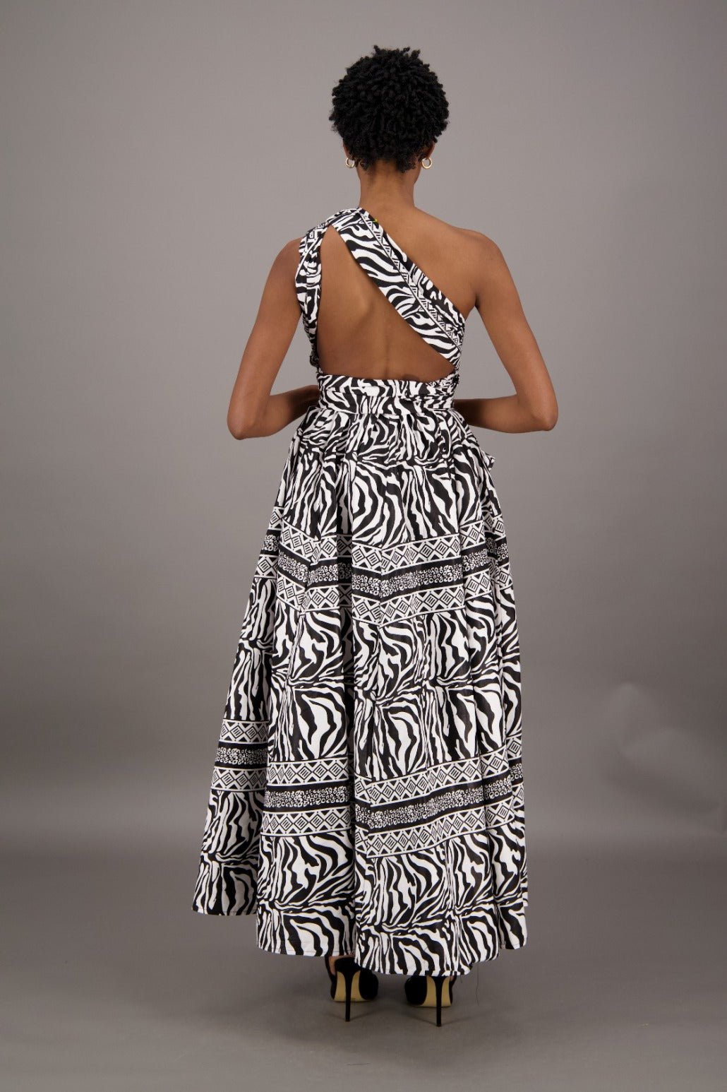 16117 - 261 - Advance Apparels Inc