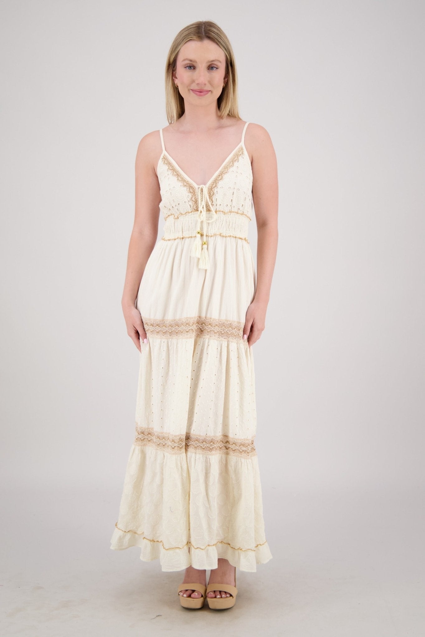 25207 - Advance Apparels Inc
