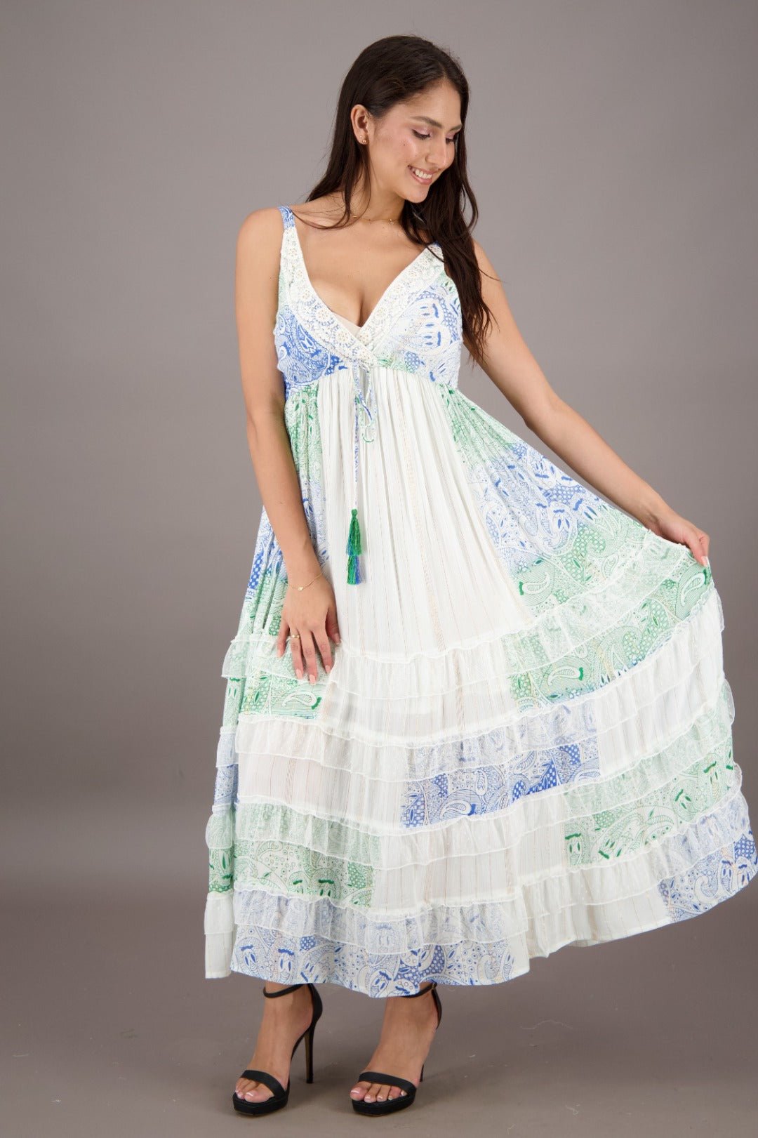 Bohemian Festival Dress with Tiered Skirt Liora Patch Maxi C1 / 1X/2X Bohemian Festival Dress with Tiered Skirt Liora Patch Maxi C1 / 1X/2X