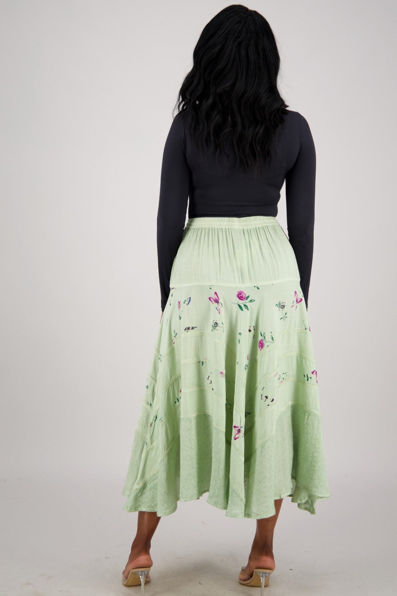 Renaissance Inspired Floral Print 11319 - Advance Apparels Inc