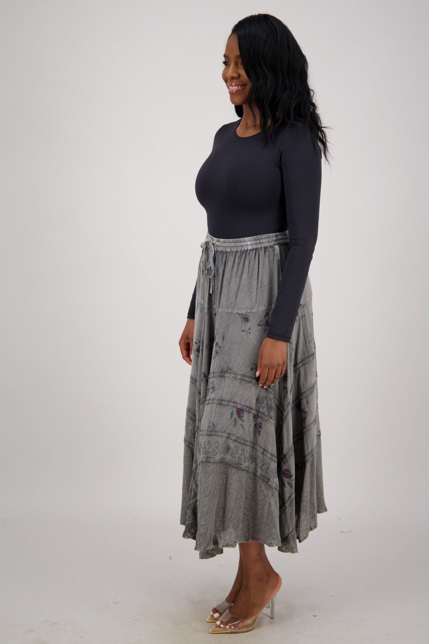 Renaissance Inspired Floral Print 11319 - Advance Apparels Inc