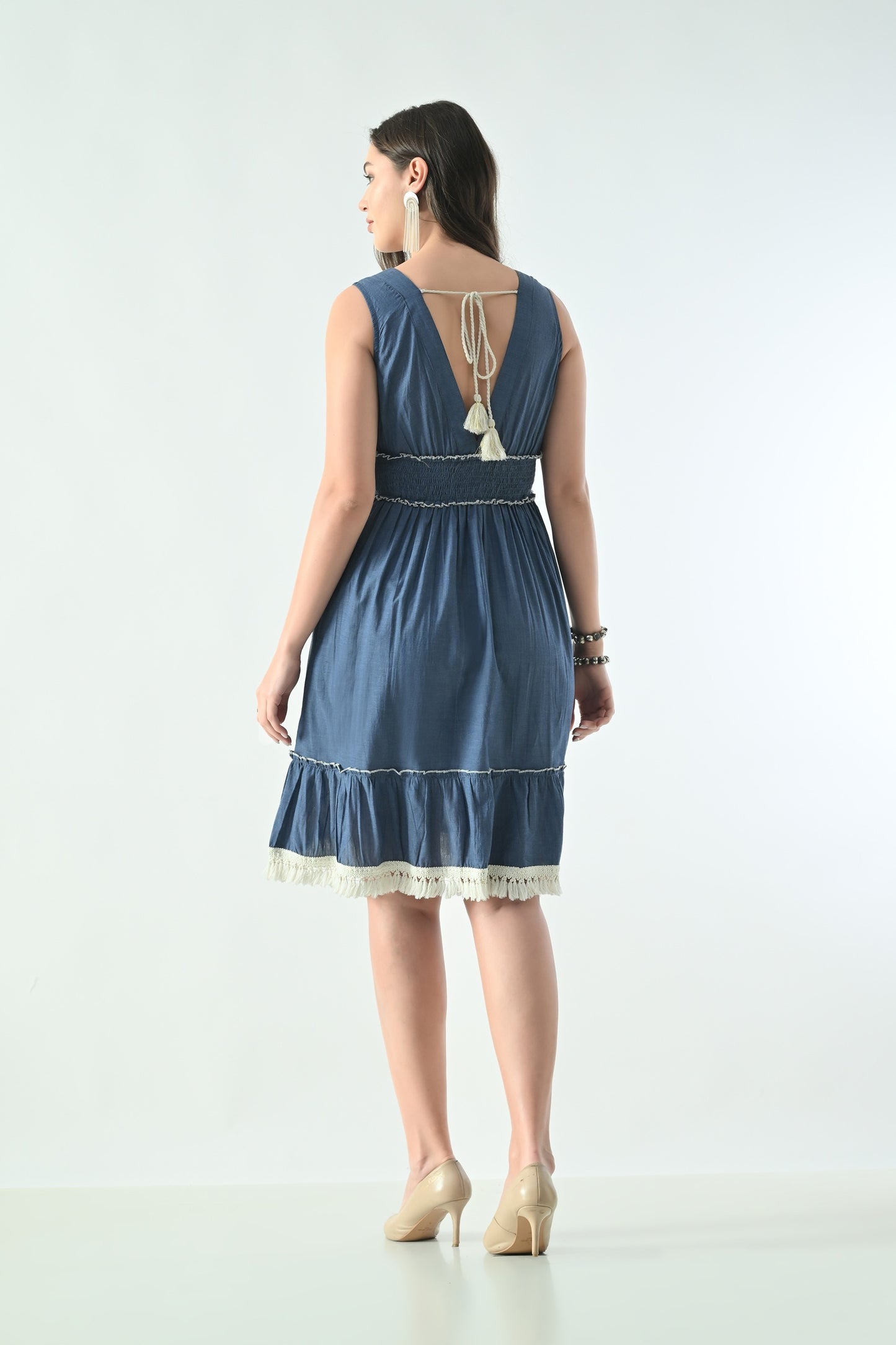 26444 Chambray Sleeveless Tassel Tie Midi Dress – Boho Lace Trim Hem