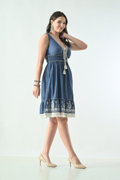 26444 Chambray Sleeveless Tassel Tie Midi Dress – Boho Lace Trim Hem