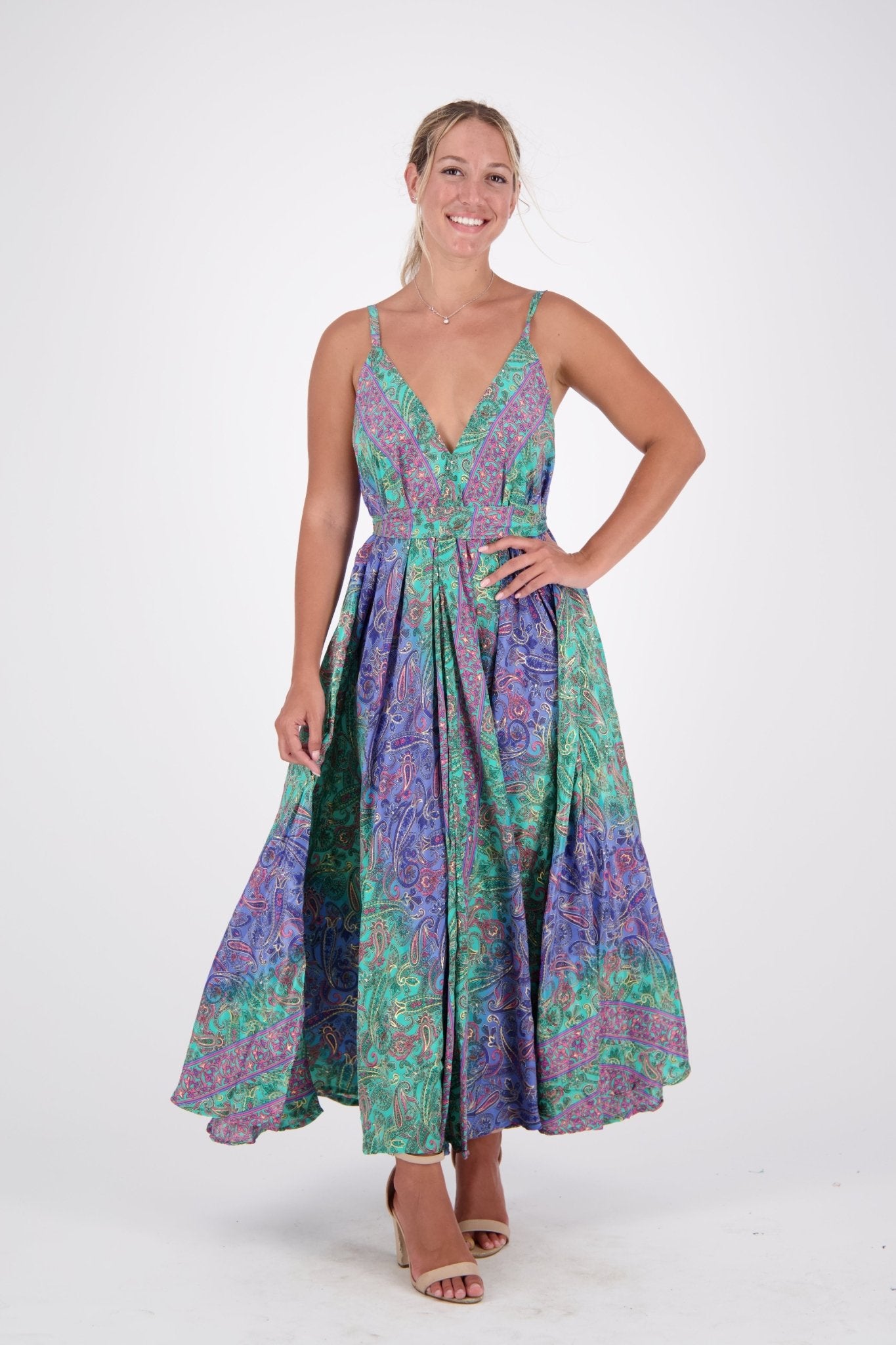 AB16053 - Advance Apparels Inc