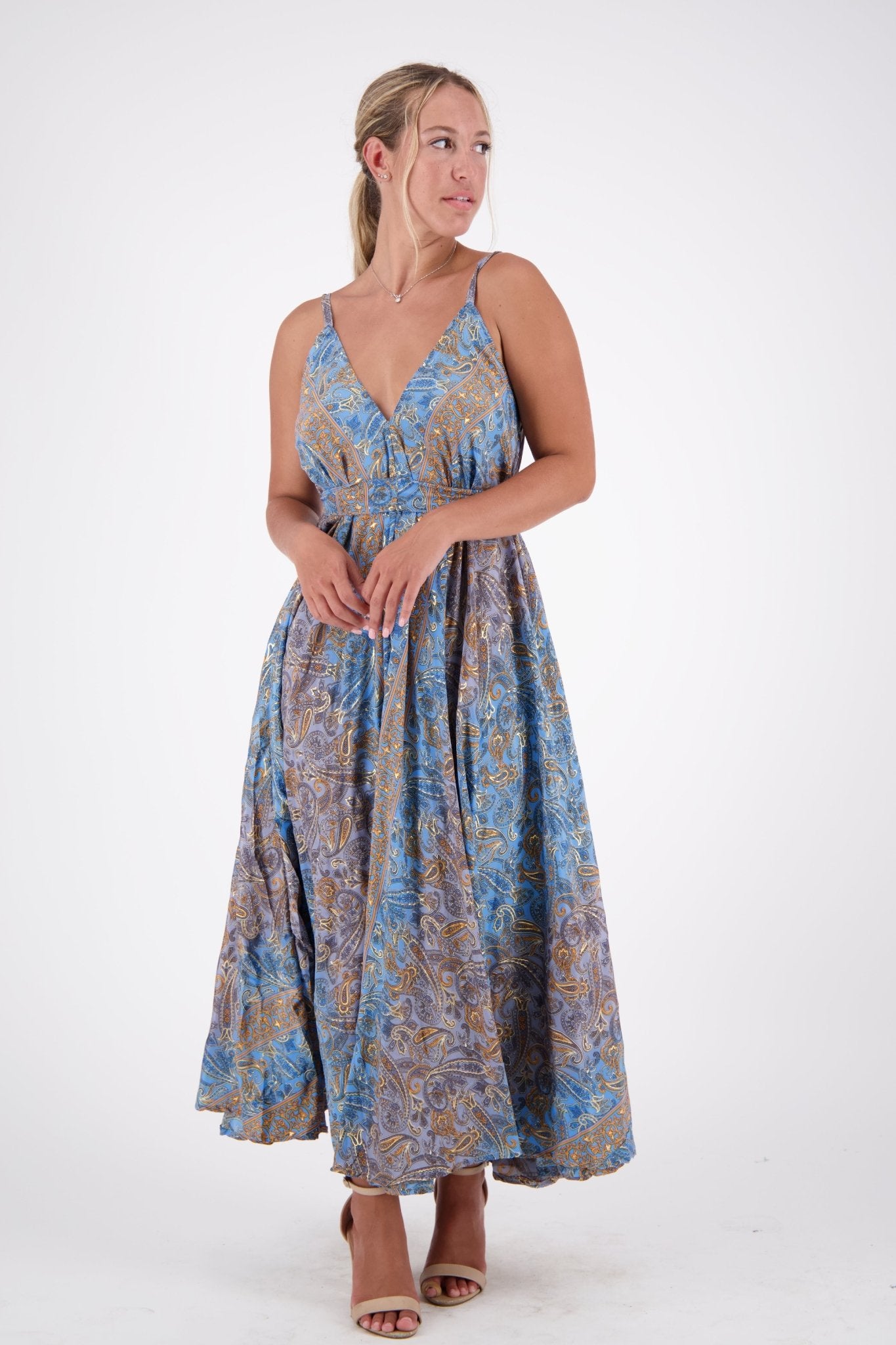 AB16053 - Advance Apparels Inc