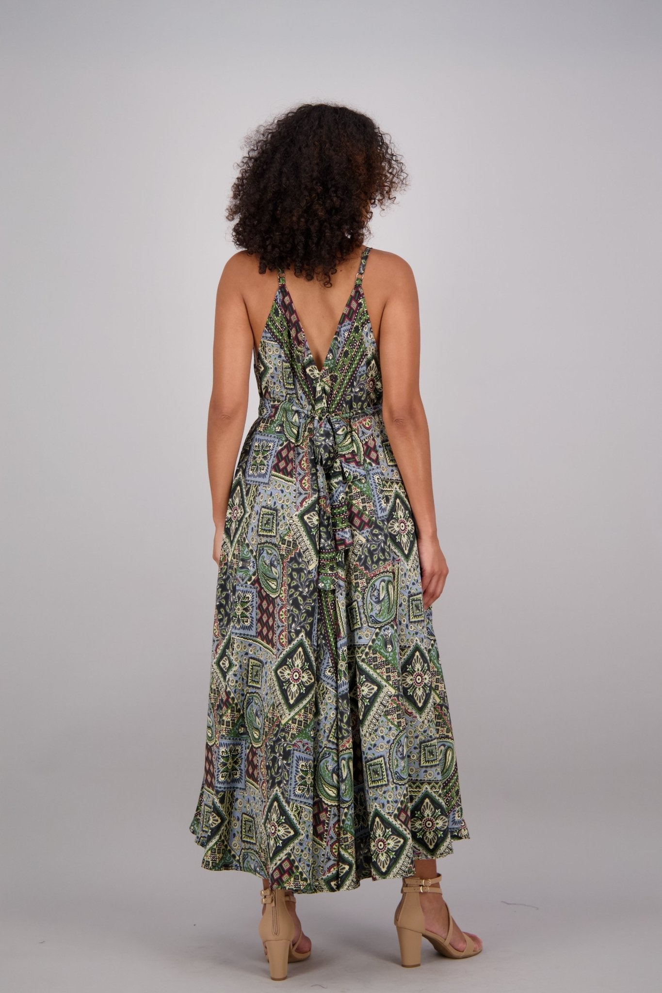 AB16056 - Advance Apparels Inc