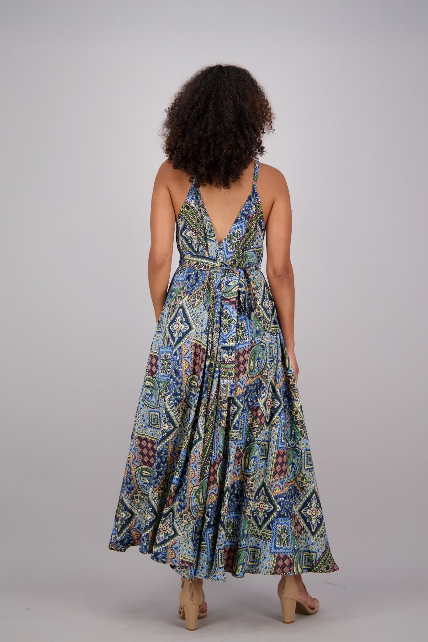 AB16056 - Advance Apparels Inc